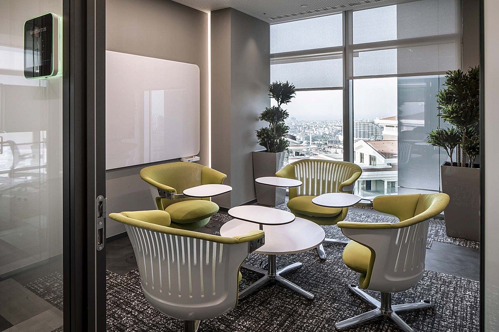 105_Meeting Room for 4  (Photo Credit by Alp EREN).jpg
