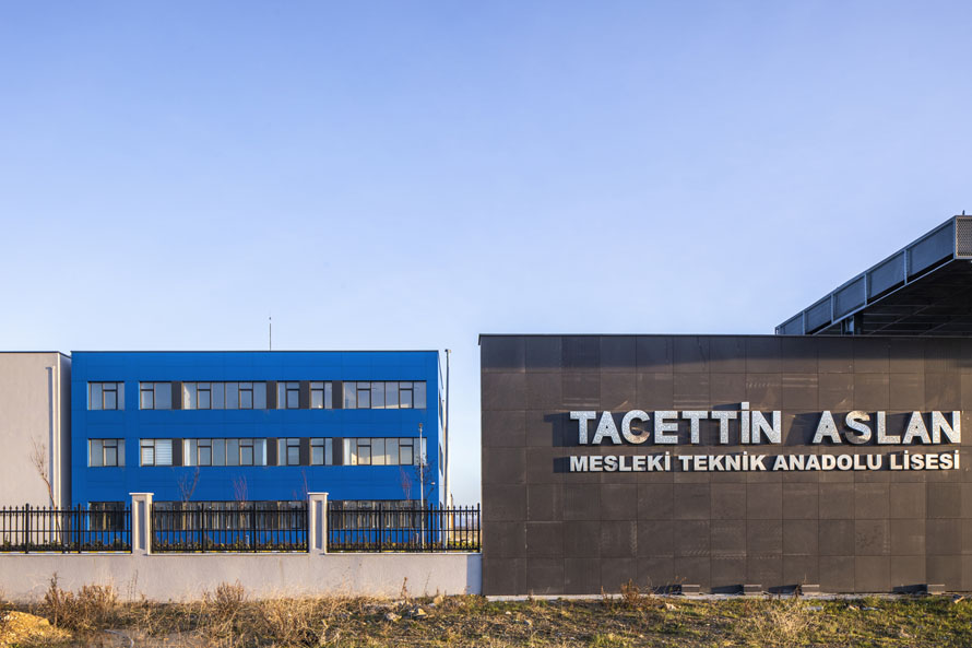 27-Tacettin Aslan Mesleki ve Teknik Anadolu Lisesi.jpg