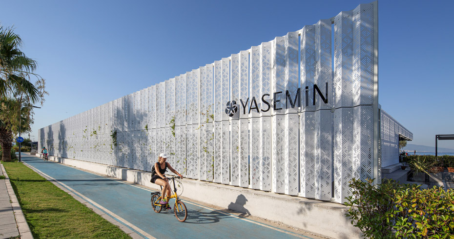 yasemin_kafe_mans12.jpg