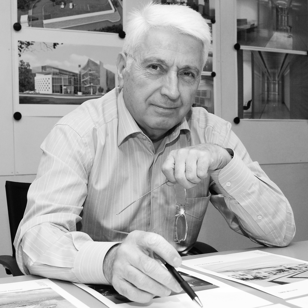 Ali Evrenay Ozveren.jpg