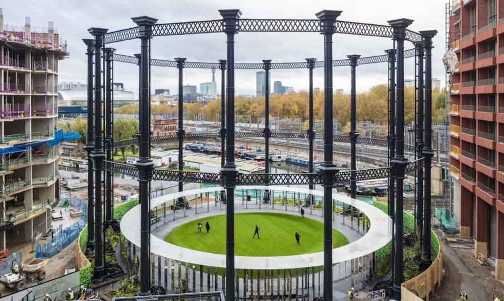 Gasholder-Park-by-Bell-Phillips-Architects-6-1020x610