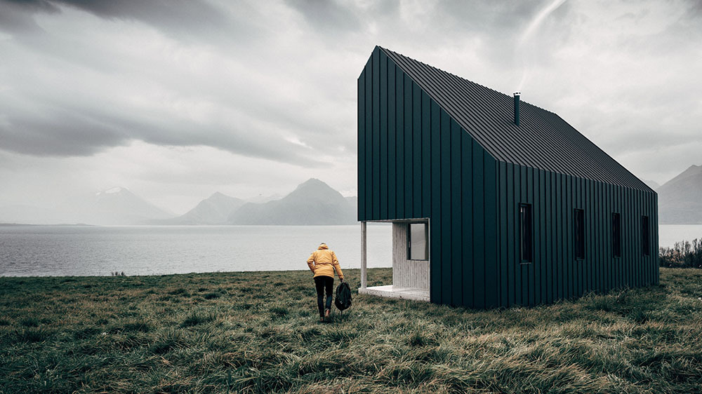 precabin-1.jpg