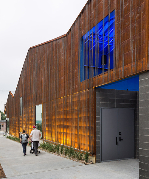 blue-barn-theatre-2222.jpg