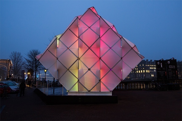 Eye_Beacon Pavilion-3.jpg