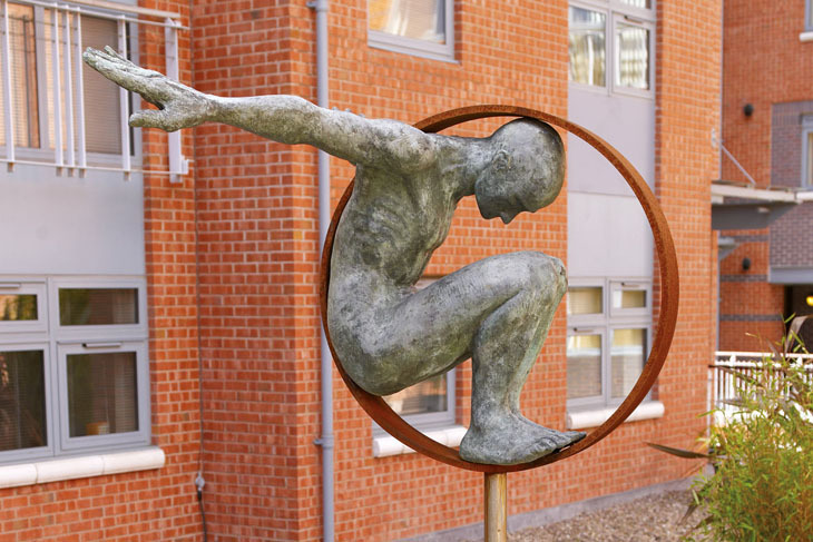 Volare-Bronze-Birmingham-England-Installations-Lorenzo-Quinn-01.jpg