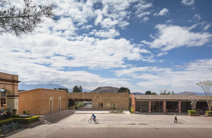 DEL VALLE COMMUNITY CULTURAL CENTER (12).jpg
