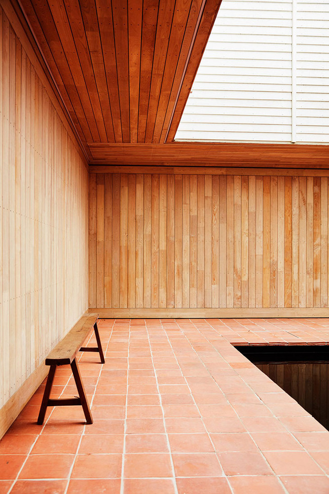 caring_wood_06.JPG