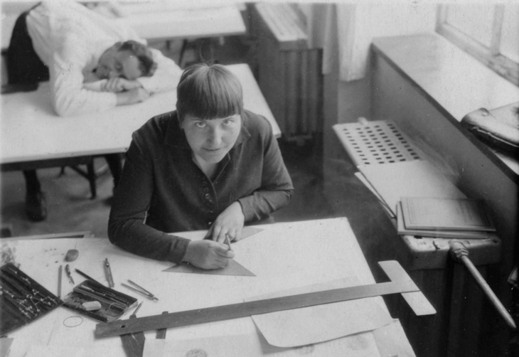 lotte-stam-beese_1.jpg