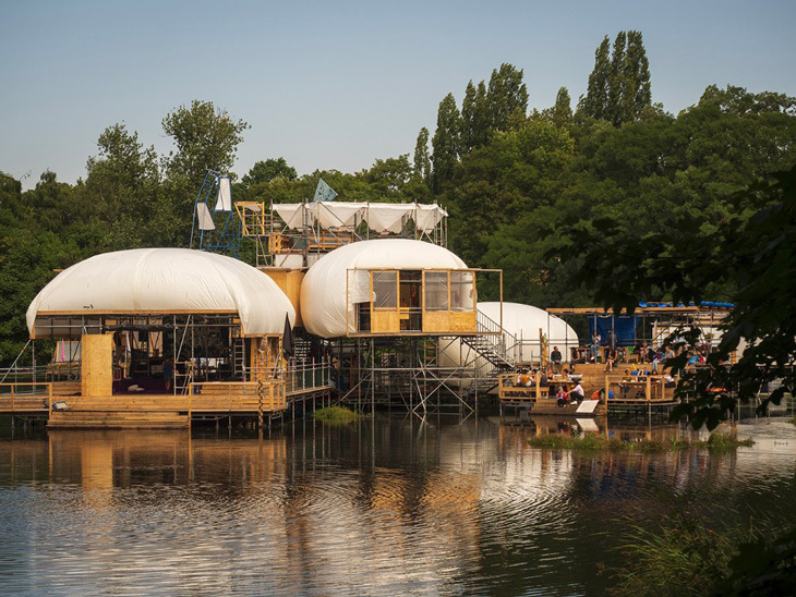 floatinguniversity01.jpg