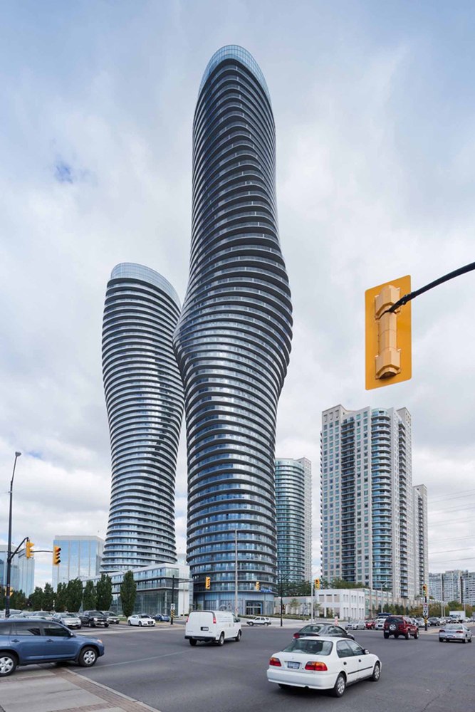 MAD_05049_Absolute Towers_p_10_dayview_by Iwan Baan_small.jpg