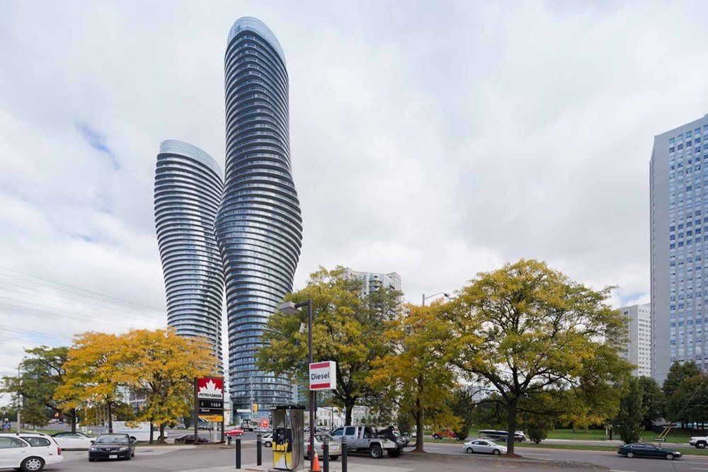 MAD_05049_Absolute Towers_p_11_streeview_by Iwan Baan_small.jpg