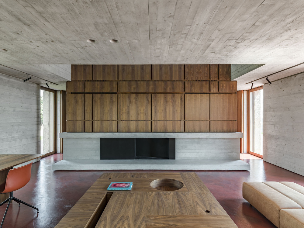 15_Living detail2000.jpg