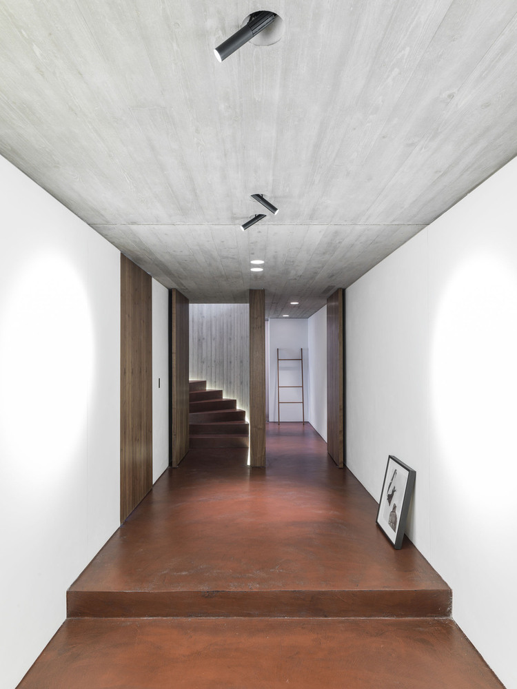 41_Lower Level_Art gallery_SPA and Annex_Open2000.jpg