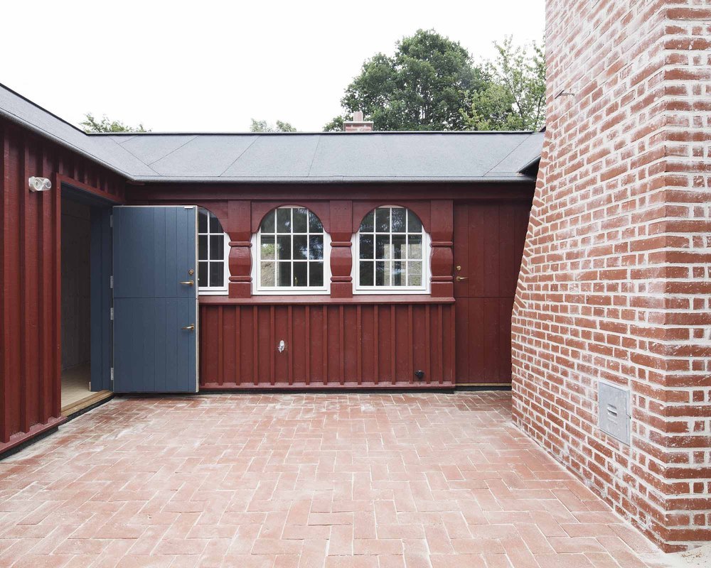 Bakkedraget 17 - Courtyard - Cottage - Photo_Laura Stamer.jpg