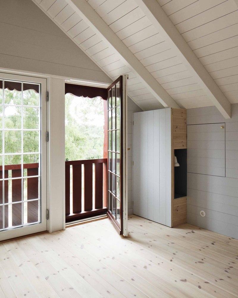 Bakkedraget 28  - Bedroom, loggia - Cottage - Photo_Laura Stamer.jpg