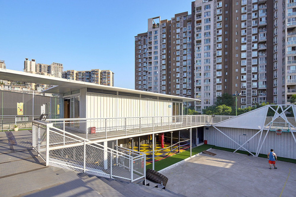 A19 view from terrace outside the drinking area to courtyard.jpg