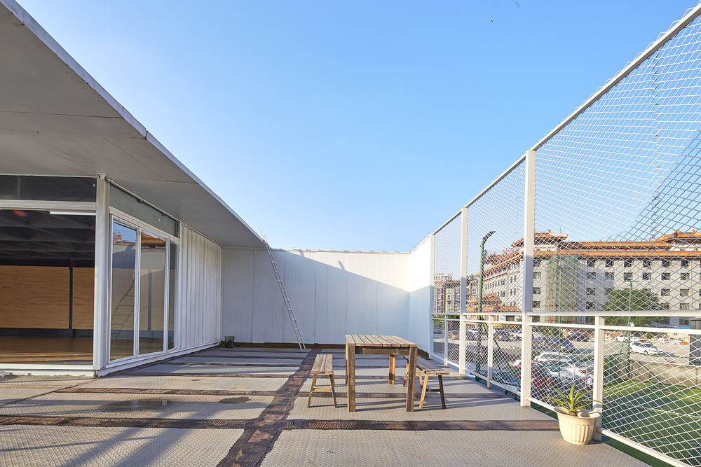 A28 view from yoga room to 2F courtyard.jpg