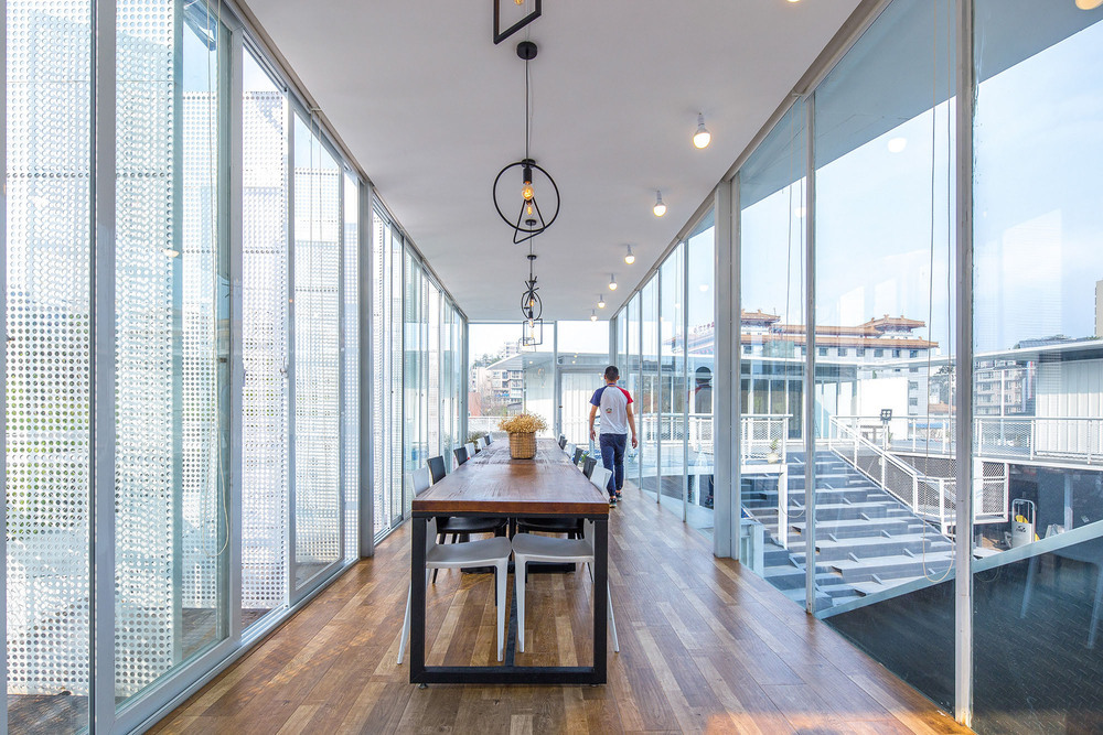 A40 view from drinking area to aerobic room.jpg