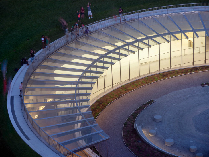 gateway_arch_museum_730_4.jpg