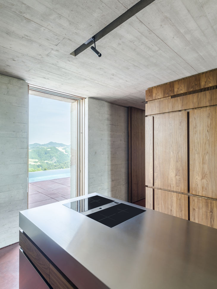 22_Kitchen detail730.jpg