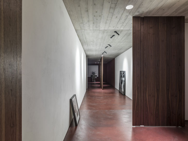 39_Lower level_Art gallery_Cinema room_open730.jpg