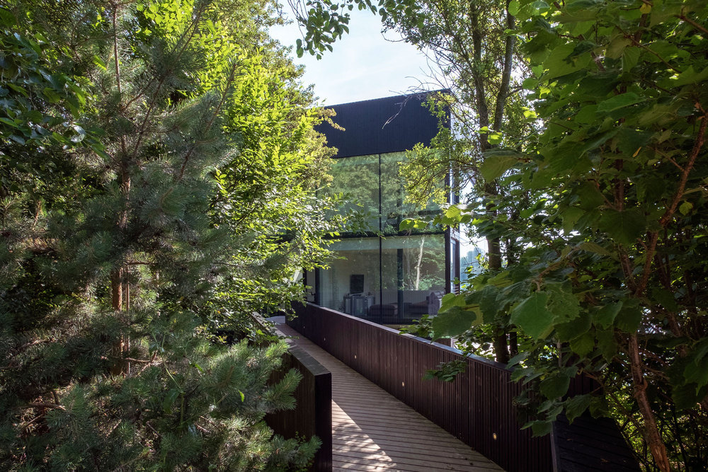3_Glass_Villa.jpg