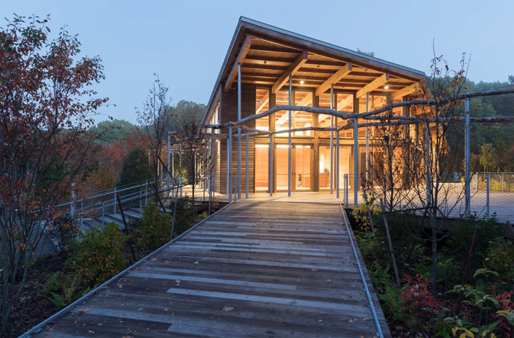 ic_3Maryann Thompson Architects-Walden Pond Images-52002_edited-1.jpg