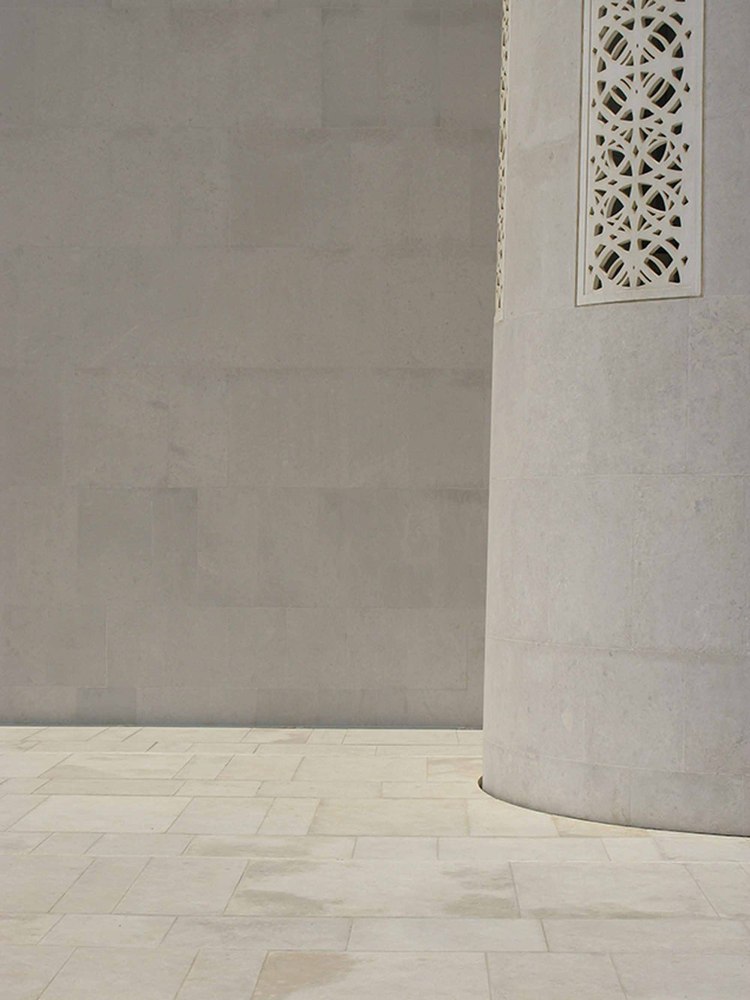 7_Detail of base of minaret_copyright_Hufton and Crow2000.jpg