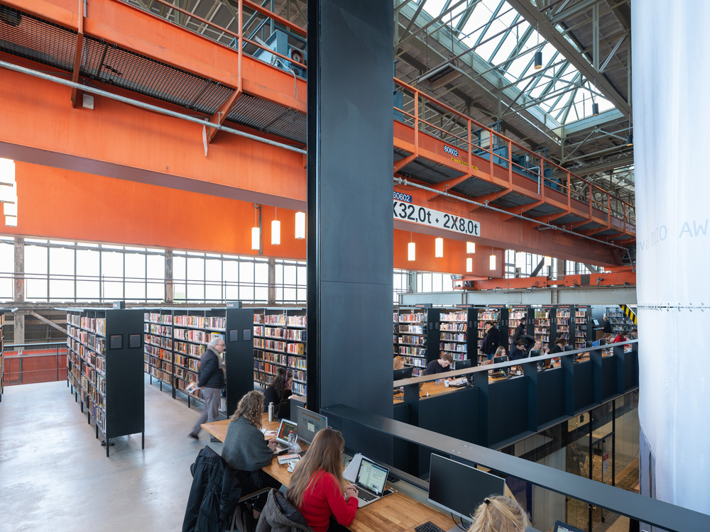 14 LocHal Library - Ossip Architectuurfotografie.jpg