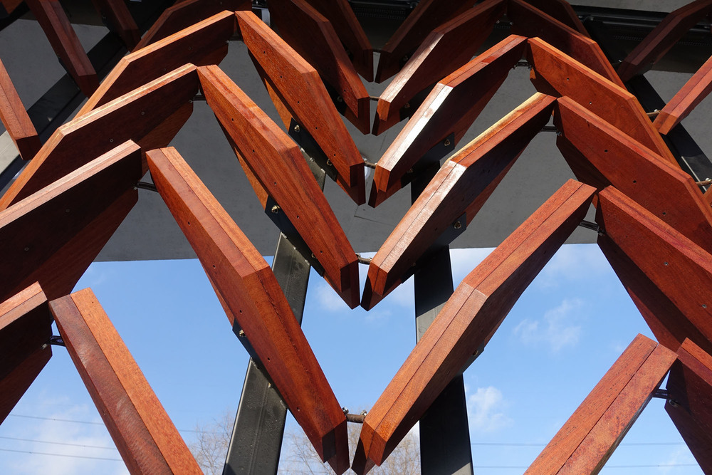 detail_052000.jpg