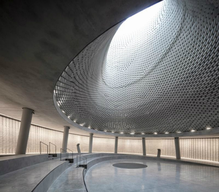 MOUNT HERZL MEMORIAL HALL1.jpg