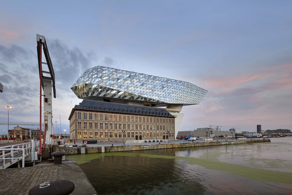 ZHA_Port House_Antwerp_©Hufton+Crow_003.jpg