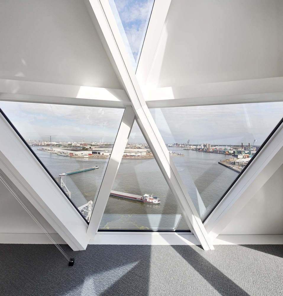 ZHA_Port House_Antwerp_©Hufton+Crow_012.jpg