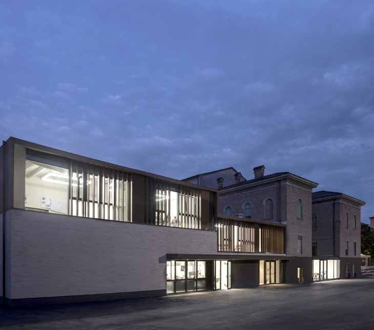 Iotti + Pavarani Architetti - Regina Pacis Community Centre-71730.jpg