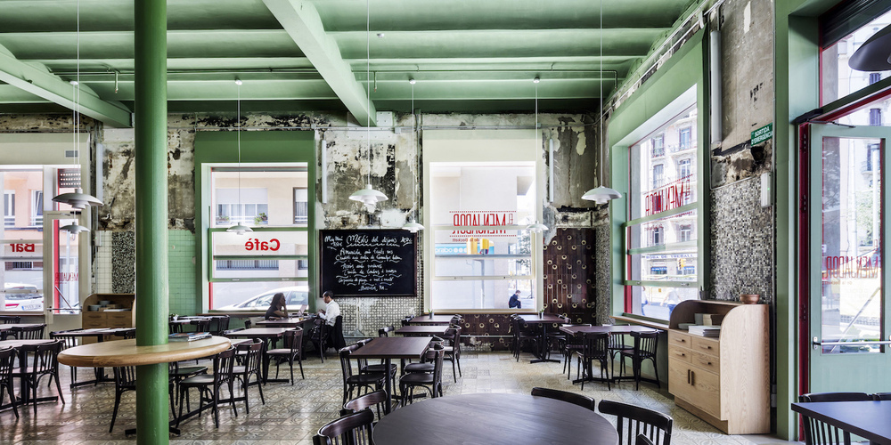floresprats-salabeckett-62408-ph_x_05_ag_corner bar_photoadri+ágoula_lr14401440.jpg