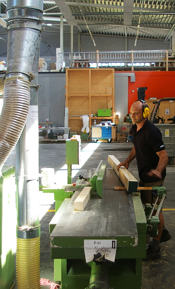 ES_Factory Visit (32)_Photo by Thomas Etchells2000730.jpg