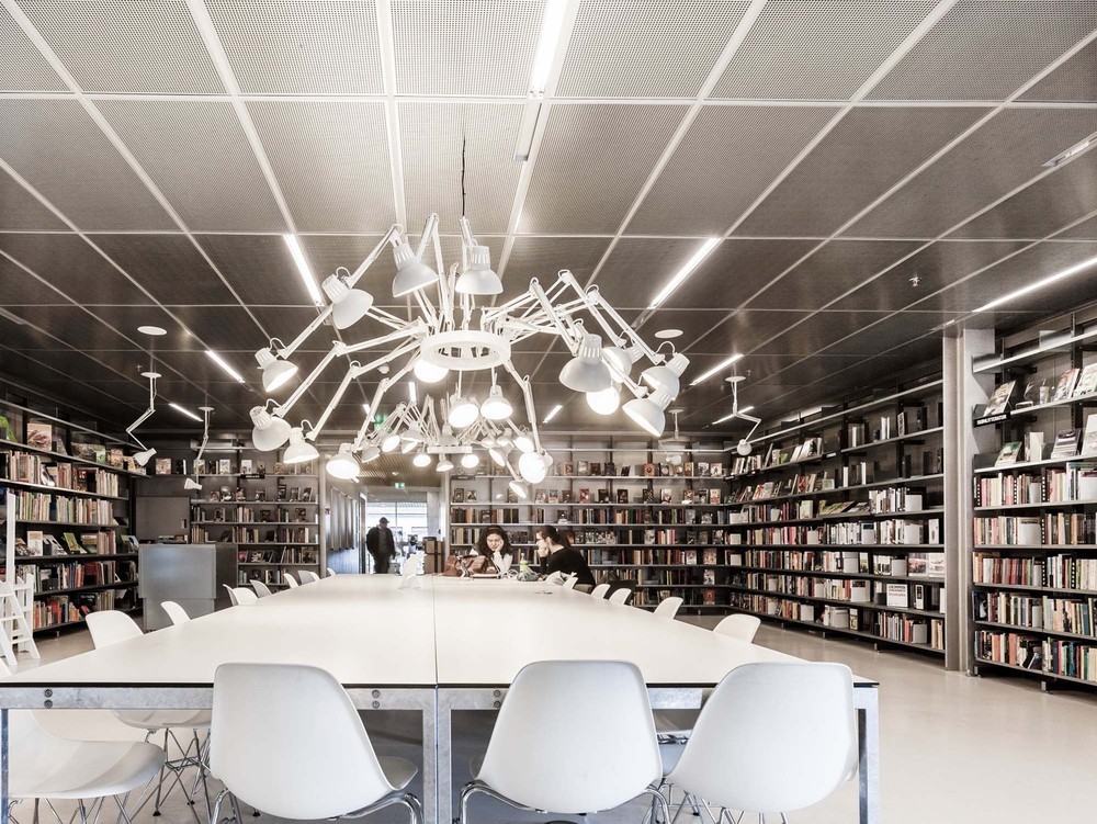 cobe_the_library_031.jpg