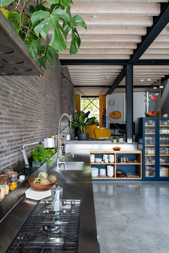 6_makers_house.jpg