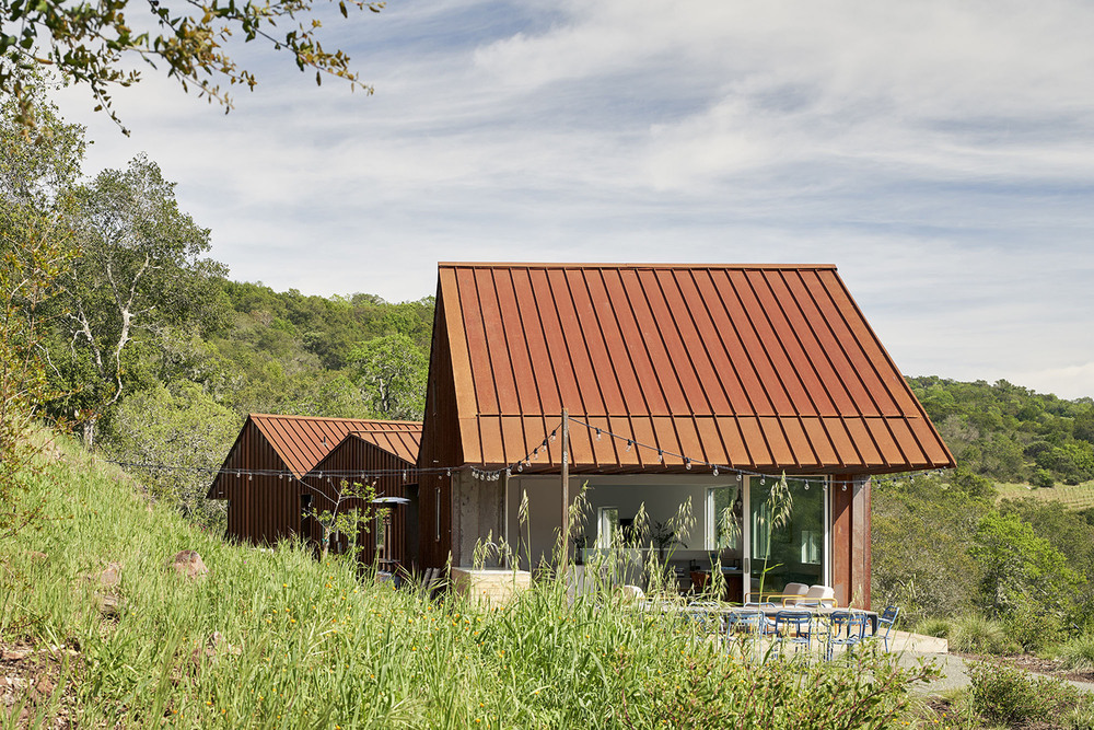 Mork-Ulnes Architects - Triple Barn - PH APR03 - photo by Bruce Damonte_LR 1600px.jpg