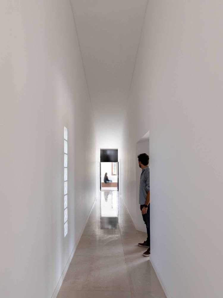 Ambroggio Arq ph G Viramonte-1972-HDR-Editar-2.jpg