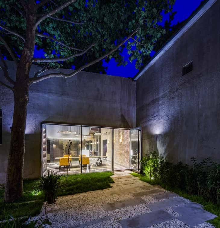 7-backyard-night-1730.jpg