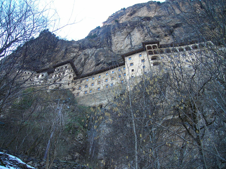 Sümela_Manastırı,_Trabzon.jpg