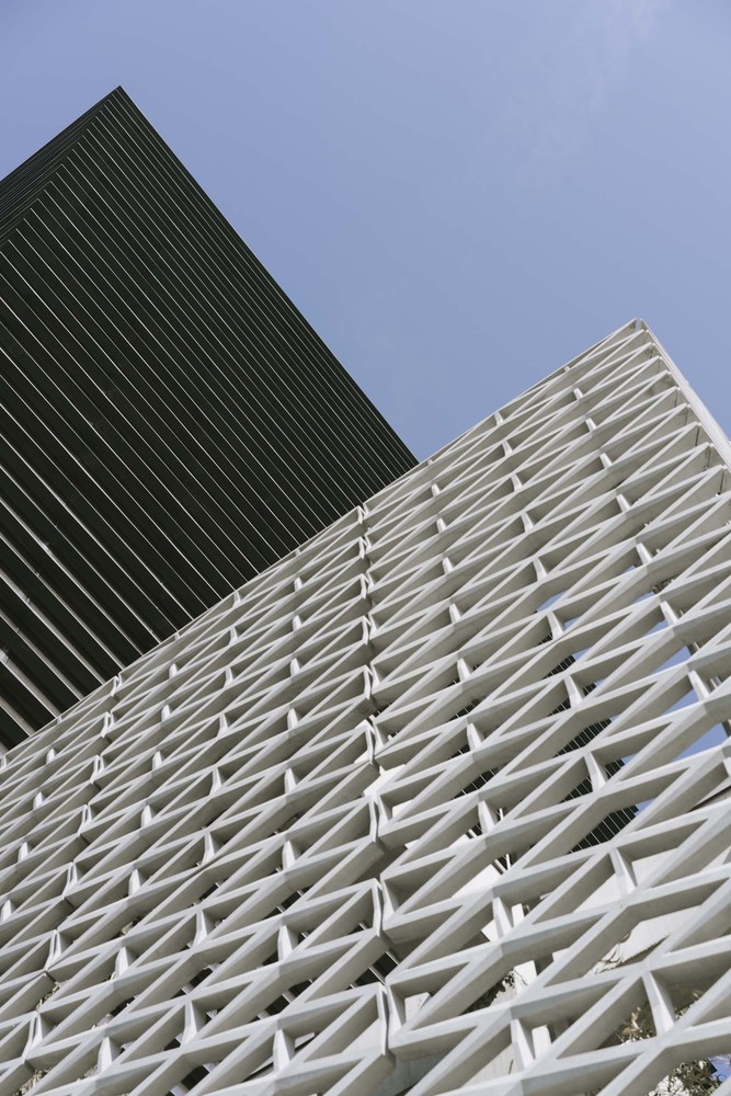 3. AW-AnkaraOfficeTower-Florian Holzherr.jpg