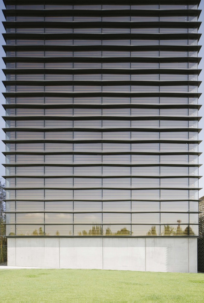 6. AW-AnkaraOfficeTower-Florian Holzherr.jpg