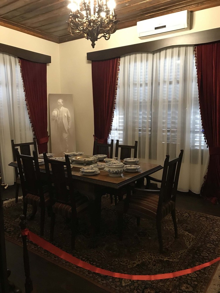 Giriş kat misafir odası.JPG