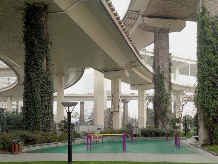 Erlacher_Skies-Concrete_p_54-55_Huangpu VIII_Shanghai.jpg