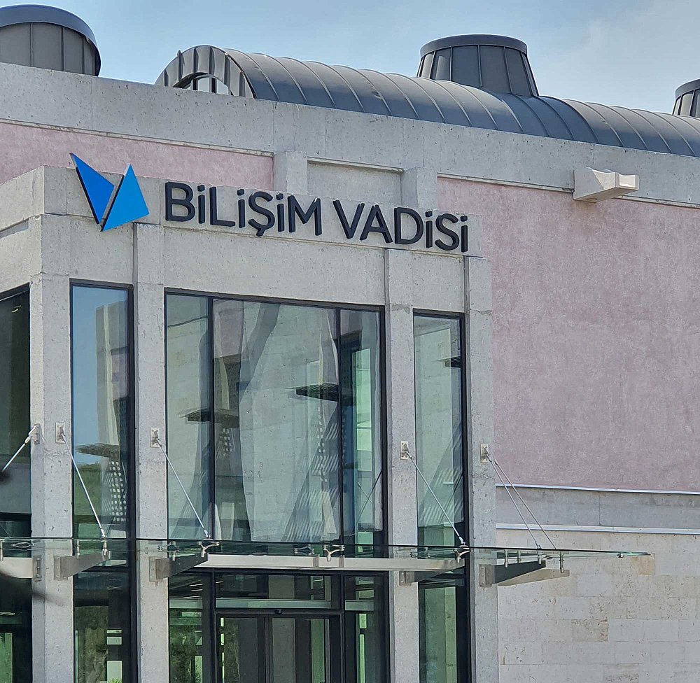 08_bilisim_vadisi_izmir.jpg