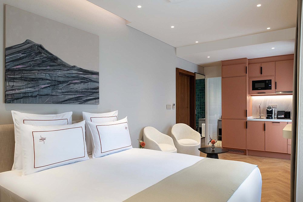15_Deluxe Room with Terrace 5.jpg