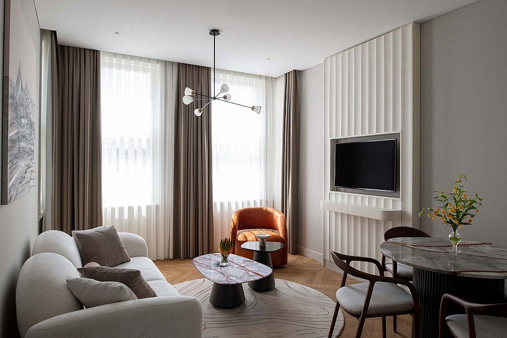 16_Two Bedroom Suite with French Balcony 4.jpg