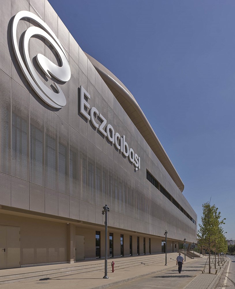 eczacıbaşı spor salonu (8).jpg